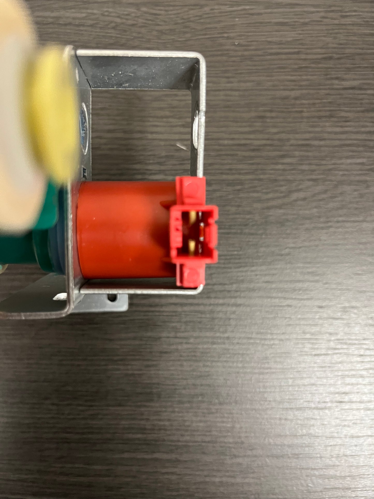 847466 Fisher & Paykel Refrigerator Single Icemaker Valve Bracket – Genuine OEM Replacement