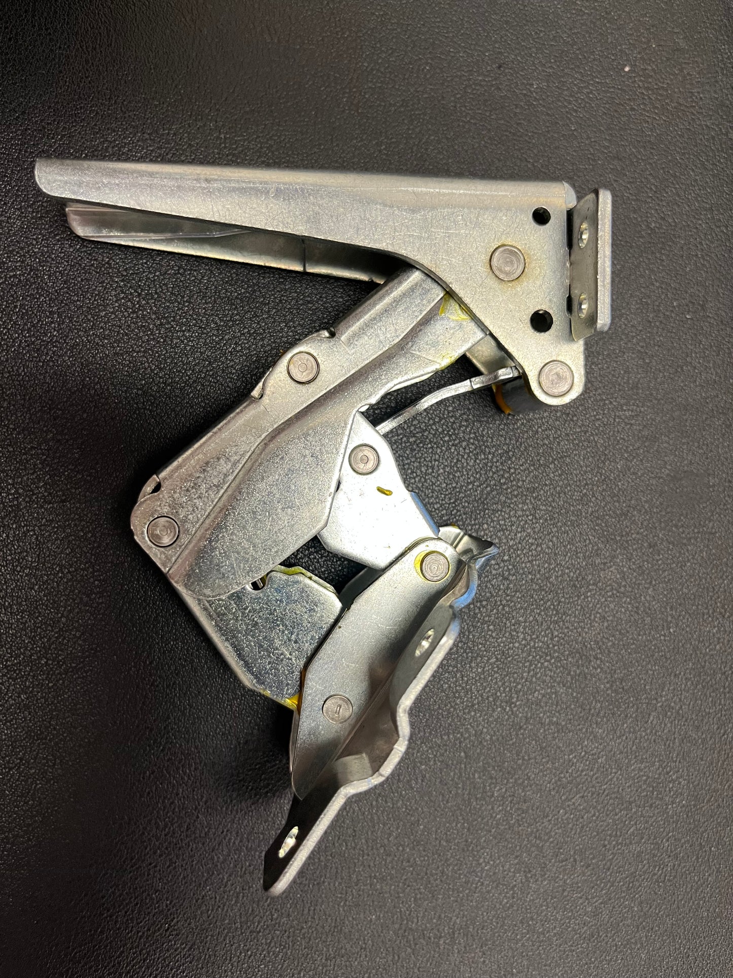 W11176753 Whirlpool Refrigerator Hinge – Genuine OEM Lower Door Hinge